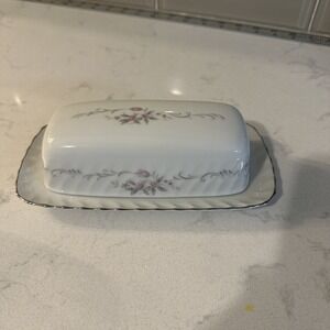 Gold Standard "GST1" floral pink rose 1/4 Pound Butter Dish - Mint‎ Condition